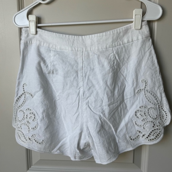 H&M Women’s White Linen Blend Broderie Anglaise Embroidered Shorts Size 6 - Picture 5 of 6